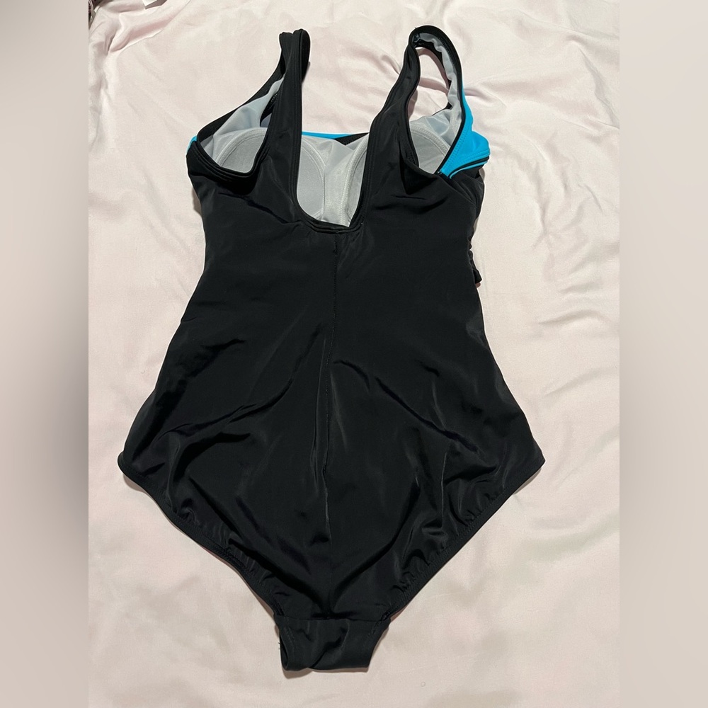 Reebok full coverage, bathing suit. - Picture 2 of 5